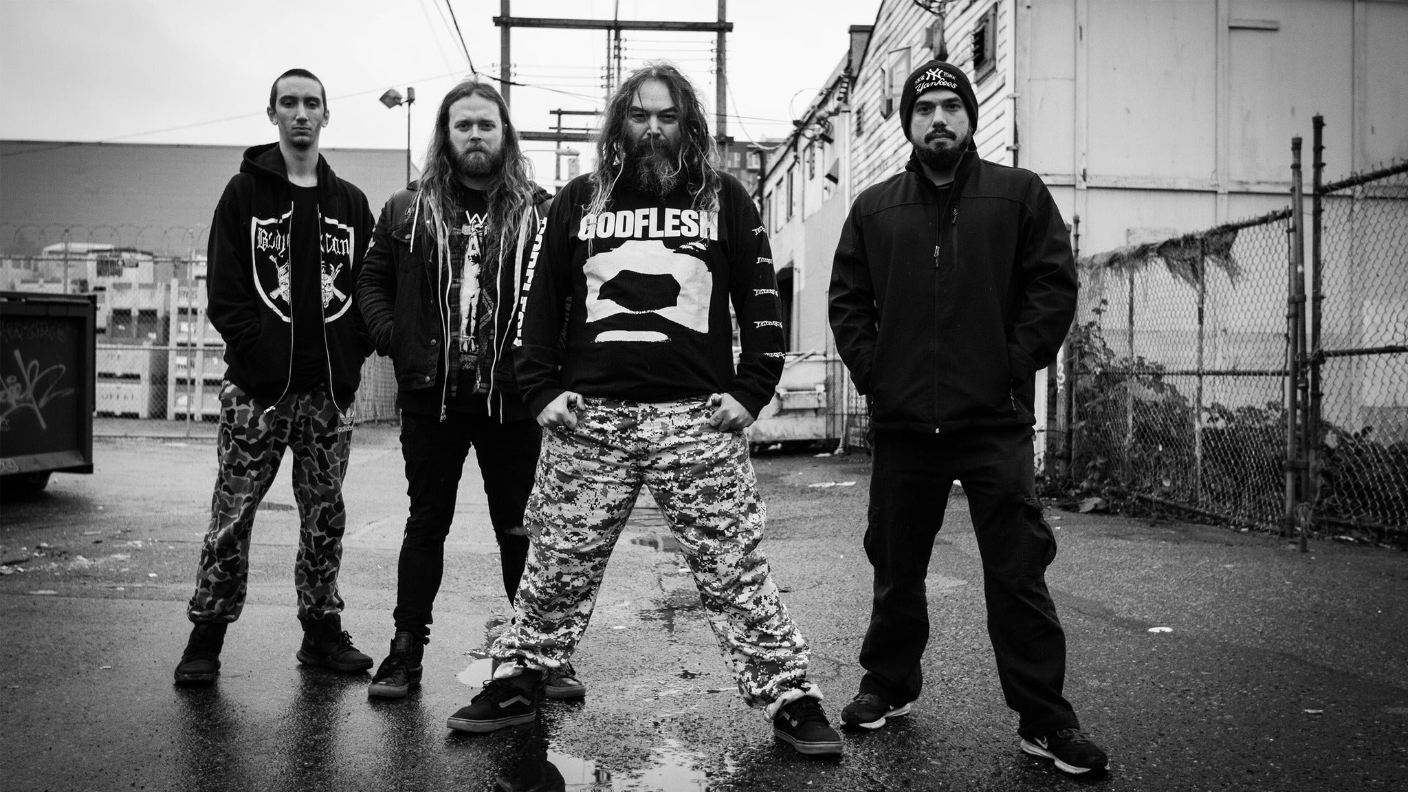 Hell lot. Группа Soulfly. Max Cavalera Soulfly. Cavalera группа. Soulfly 2022.